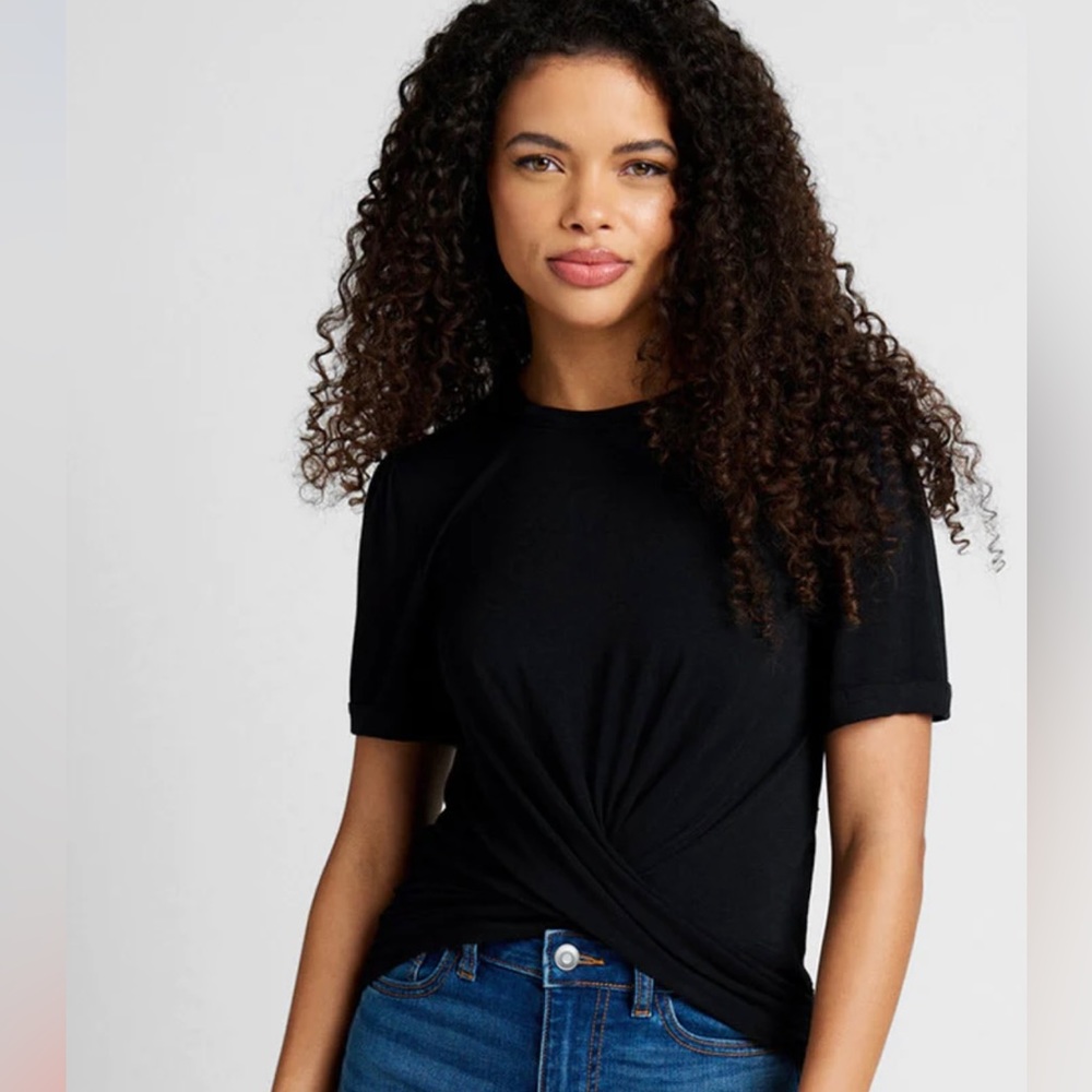 ModCloth Twist of Fun Top EUC Size 1x Black